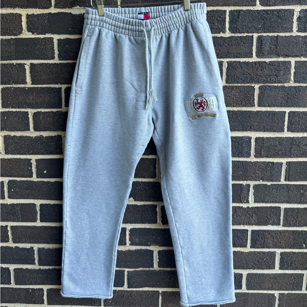 KITH x Tommy Hilfiger Gray Sweats szL